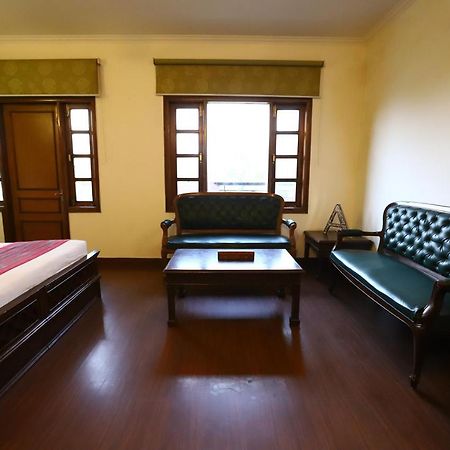 Hotel Ambica Palace Aiims New Delhi - Couple Friendly Local Id Accepted Екстериор снимка