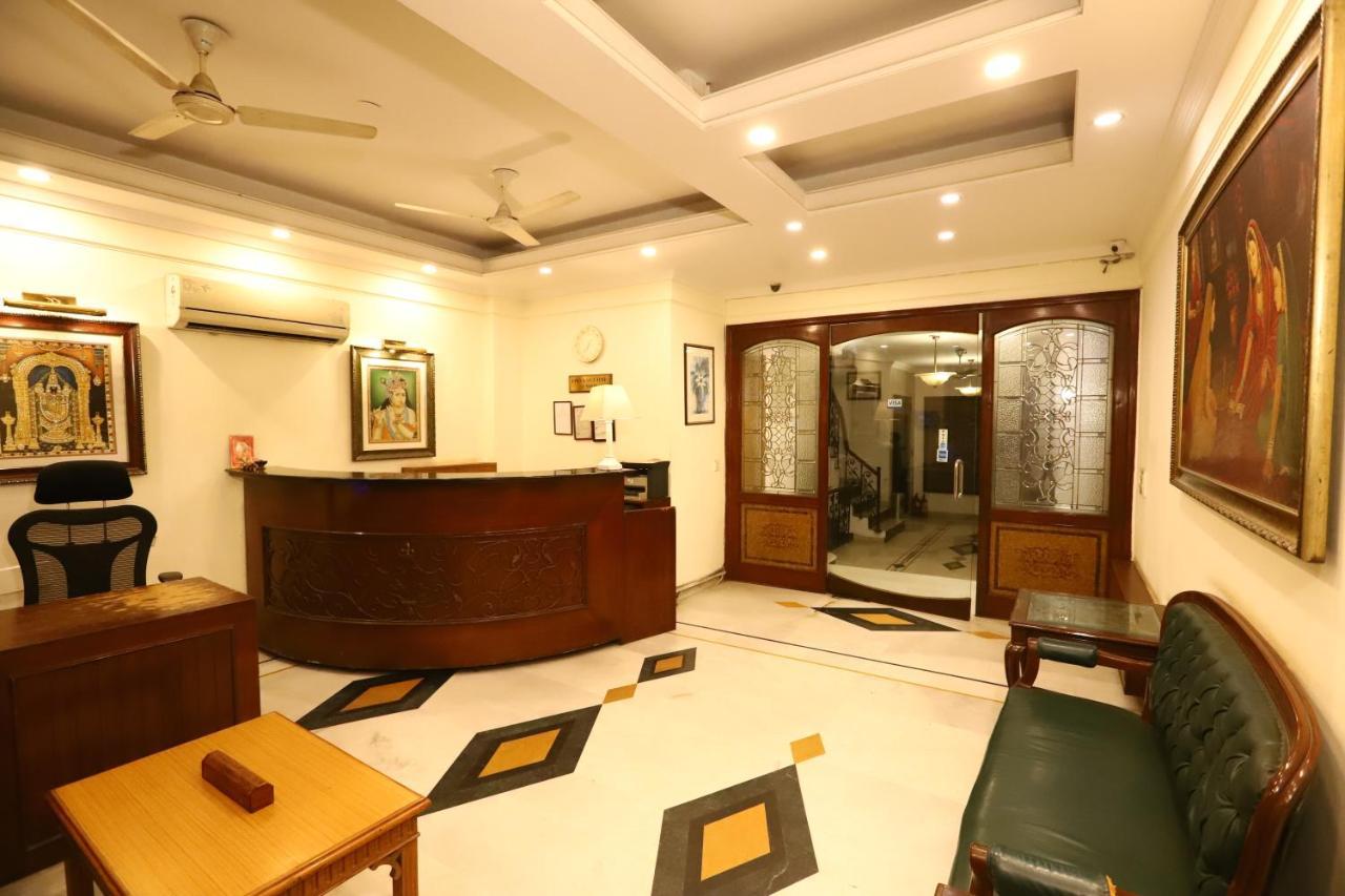 Hotel Ambica Palace Aiims New Delhi - Couple Friendly Local Id Accepted Екстериор снимка